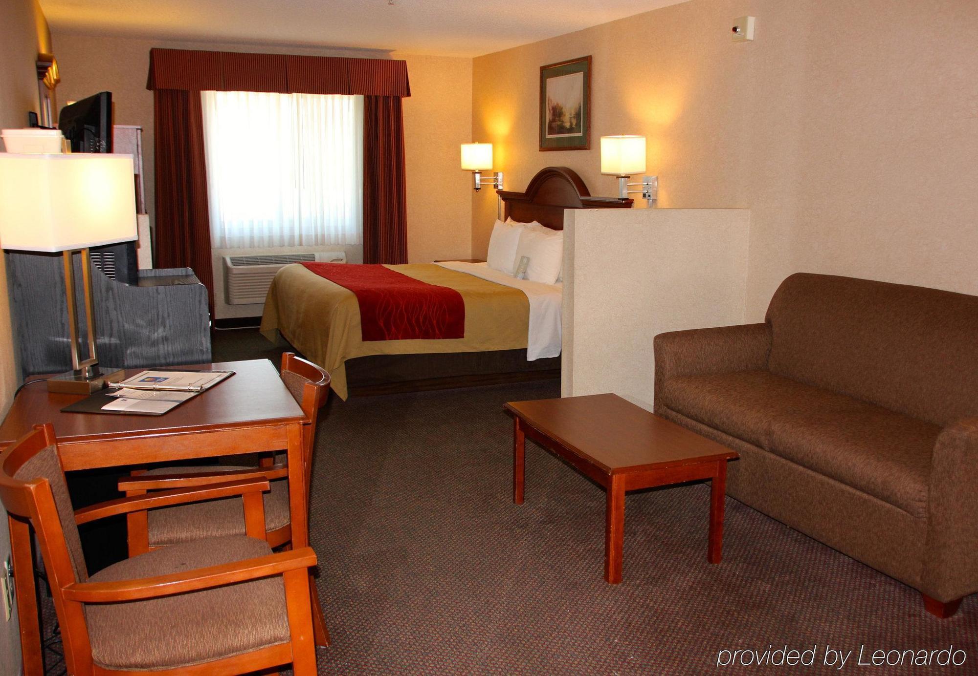 Comfort Denver West Arvada Station Inn 2*
