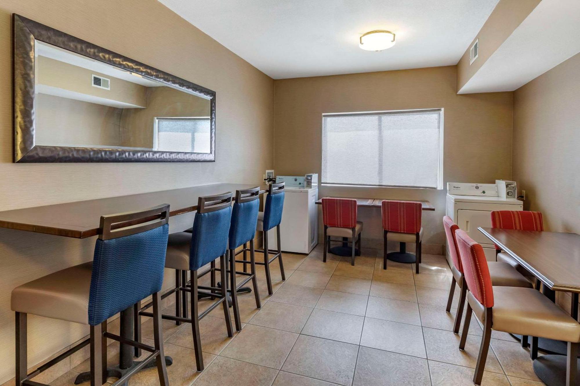 Gasthof Comfort Denver West Arvada Station